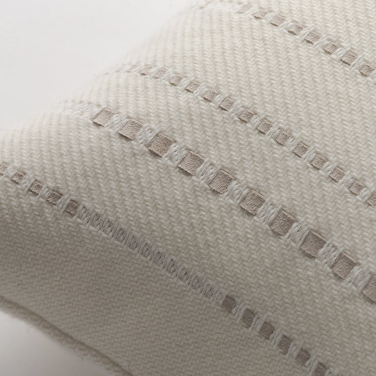 Cashmere Wool Twill Cushion with Vertical Detail - Cream §