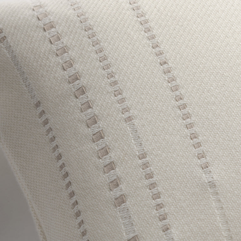 Cashmere Wool Twill Cushion with Vertical Detail - Cream §