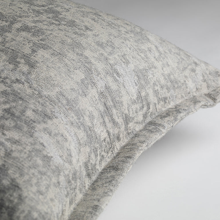Hermitage Cushion with Self Flange - Moonstone §
